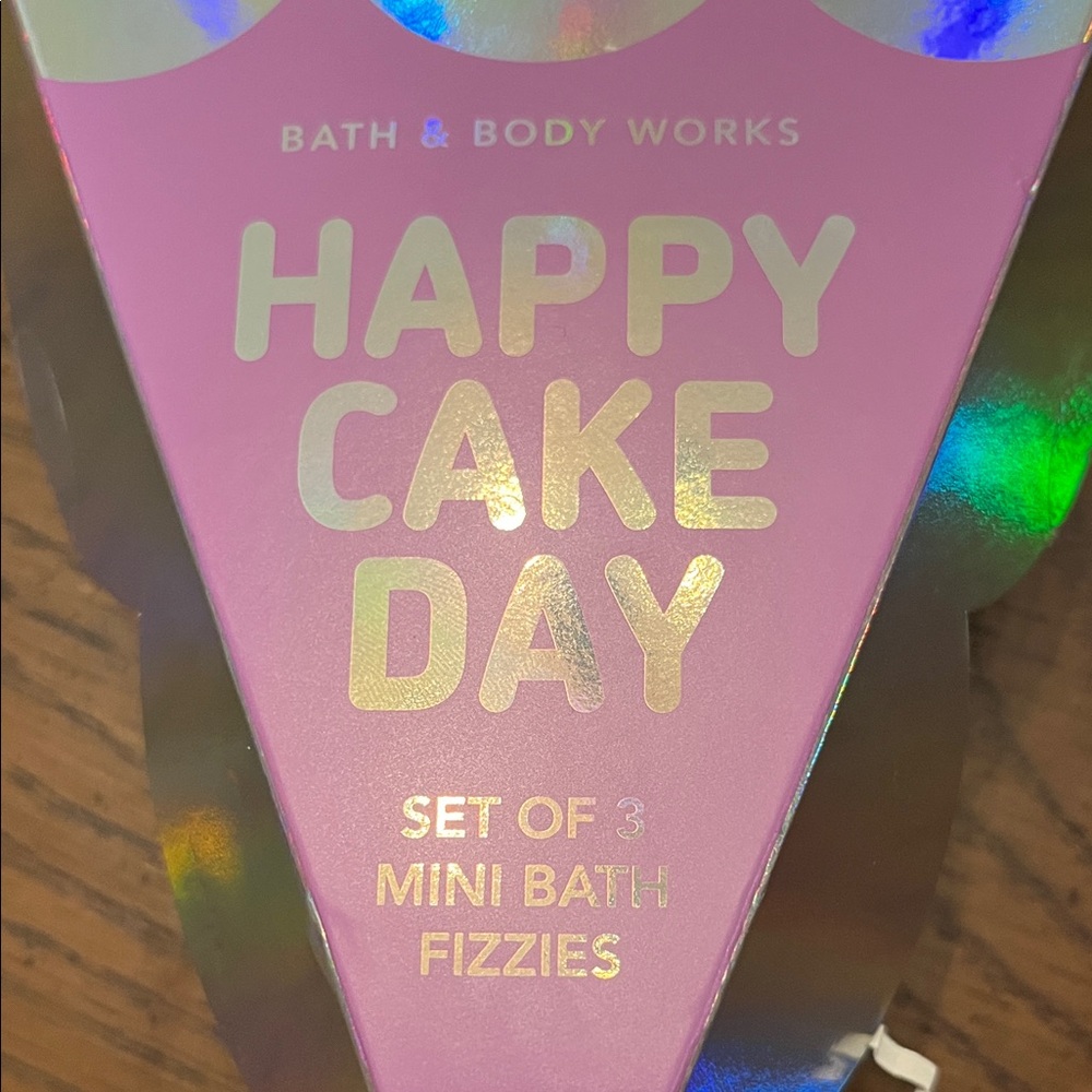 Bath‎ & Body Works Set of 3 Mini Bath Fizzies - Picture 2 of 5